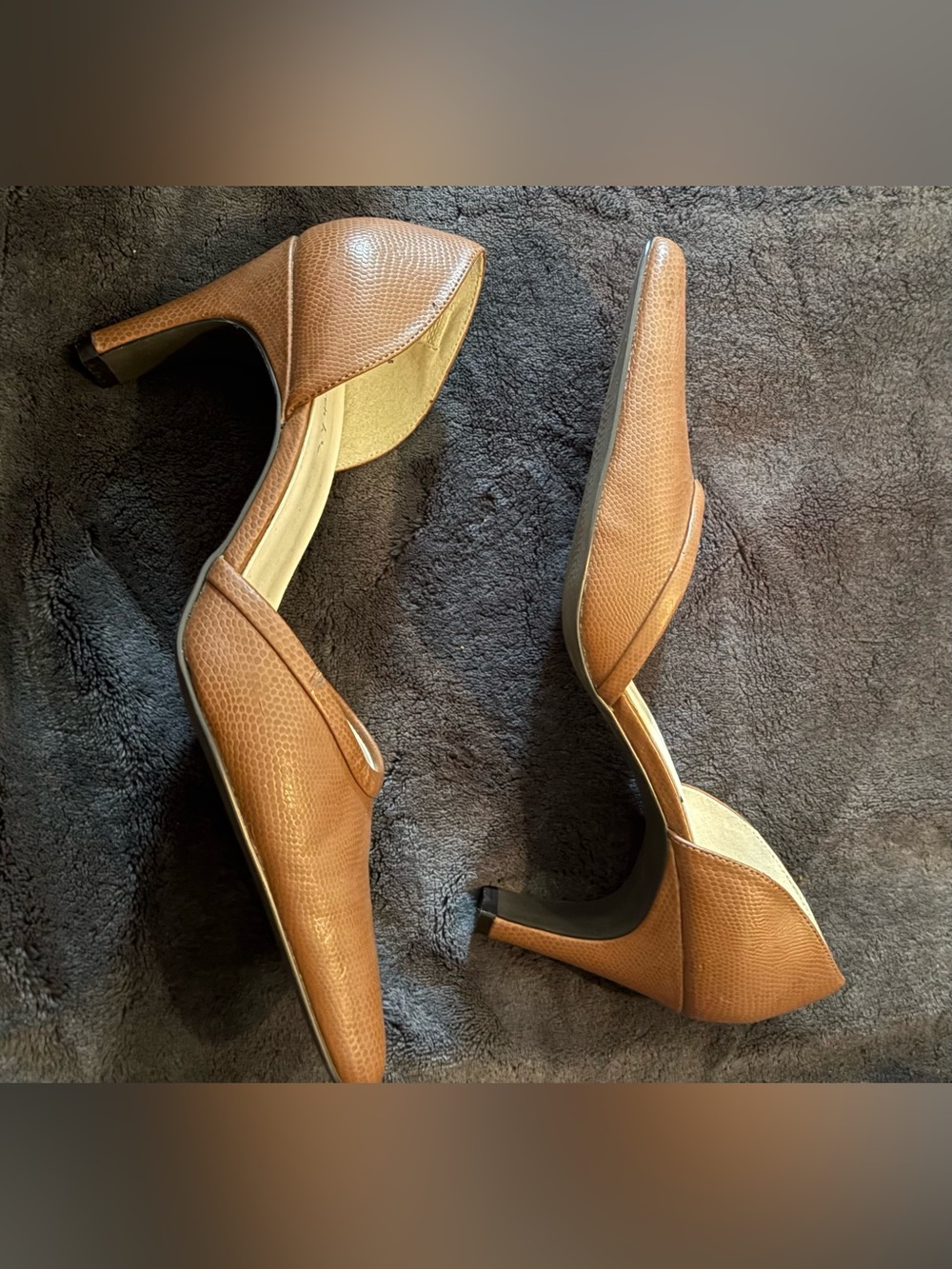 Textured Pointed-Toe Women's Heels